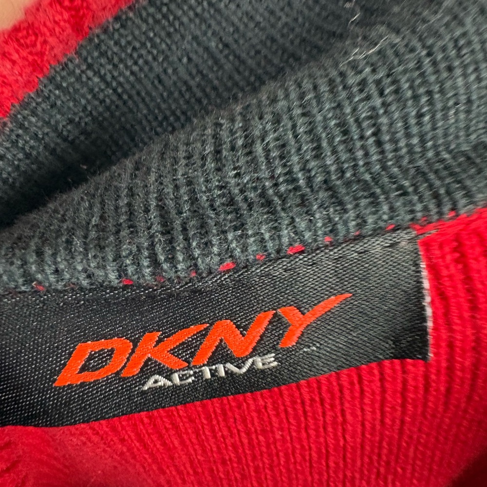 DKNY active 1/4 Zip Red Black Color Block Sweater size M - Picture 6 of 6